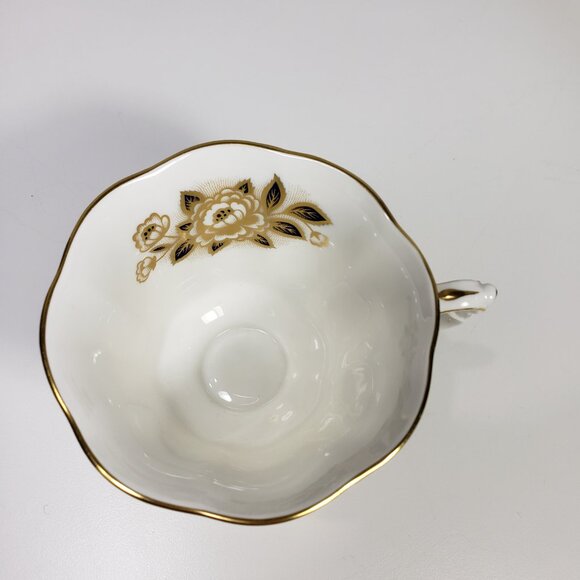 Royal Albert Vintage China Gold Trim Tea Cup Saucer, Excellent Condition - Picture 5 of 9